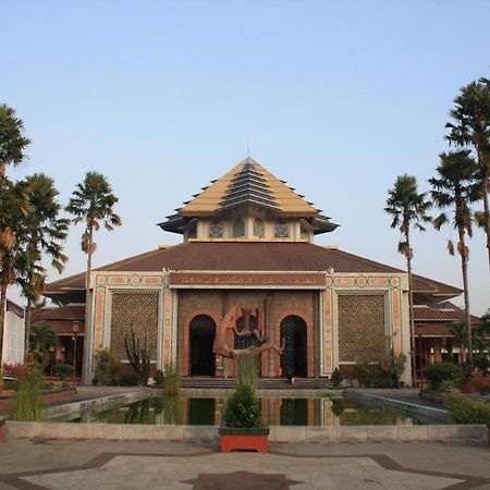 The Atrium Hotel & Resort Yogyakarta Melati Eksteriør billede