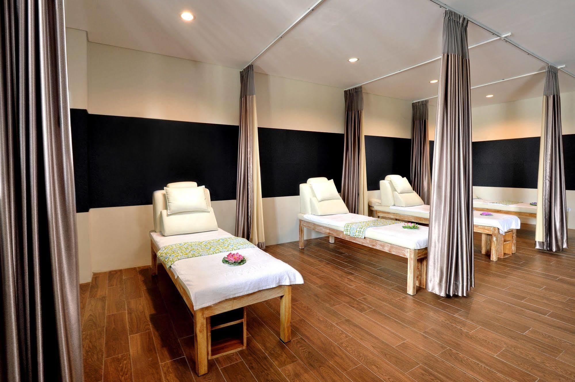 The Atrium Hotel & Resort Yogyakarta Melati Eksteriør billede