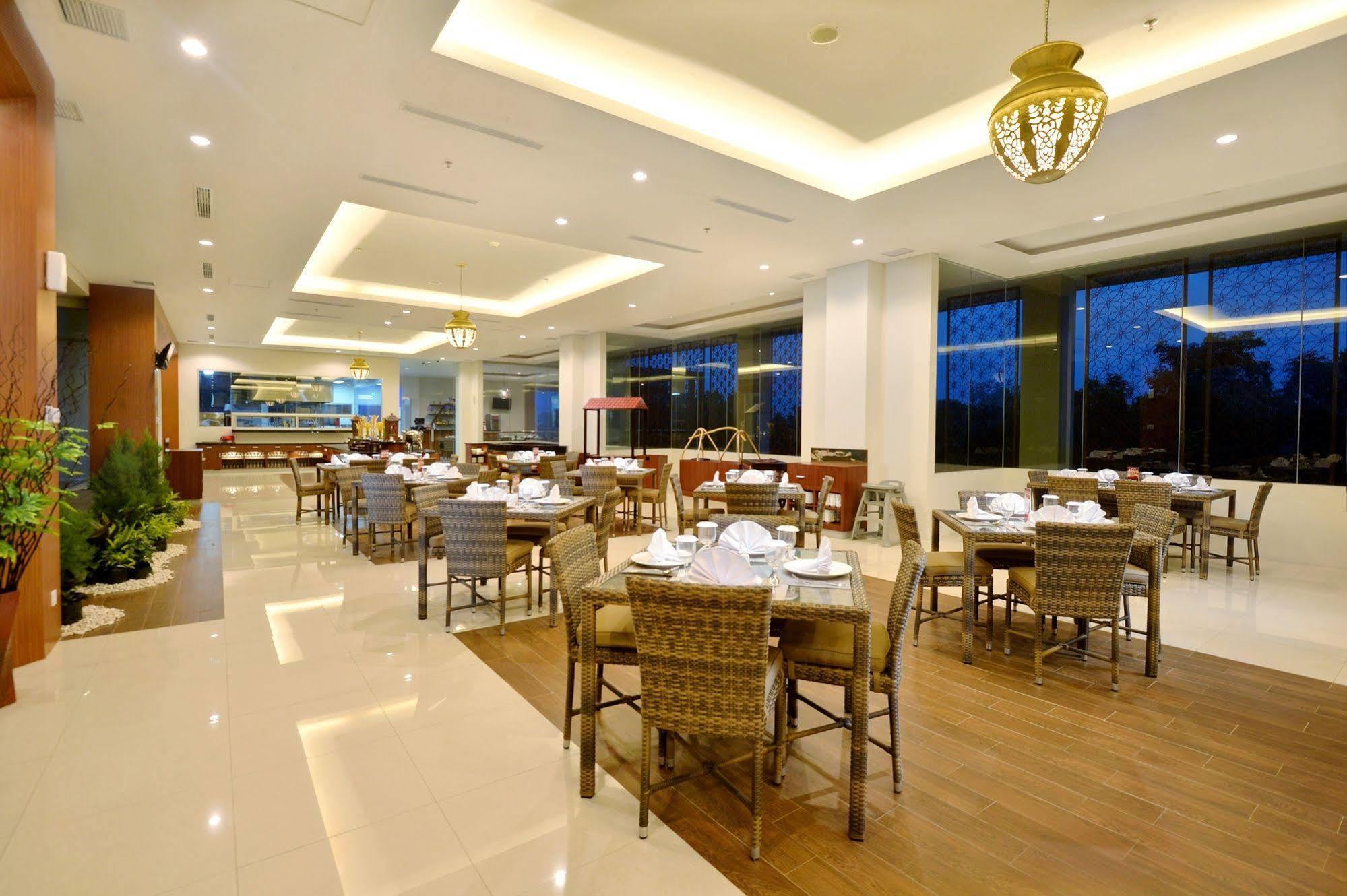 The Atrium Hotel & Resort Yogyakarta Melati Eksteriør billede
