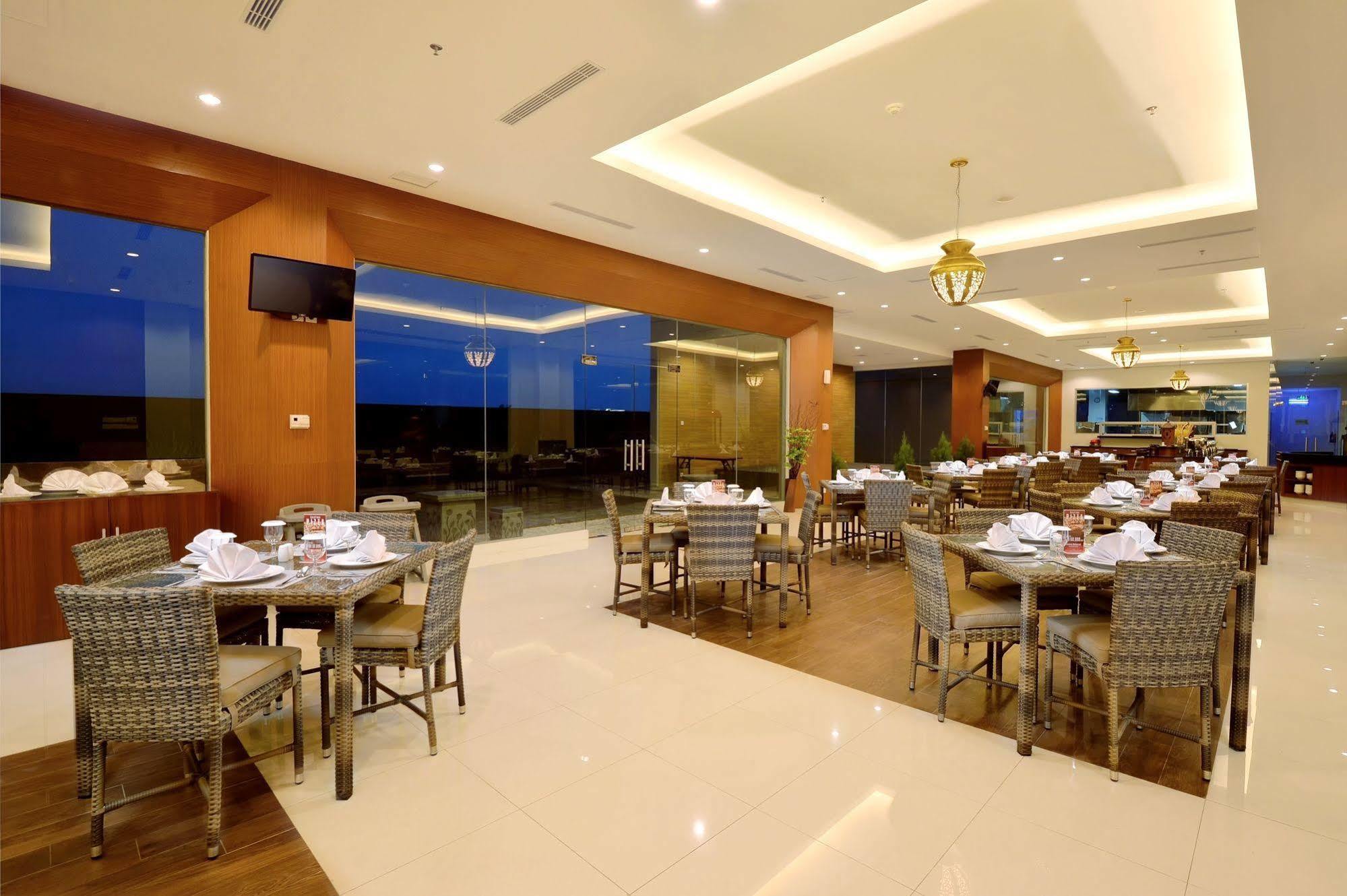 The Atrium Hotel & Resort Yogyakarta Melati Eksteriør billede