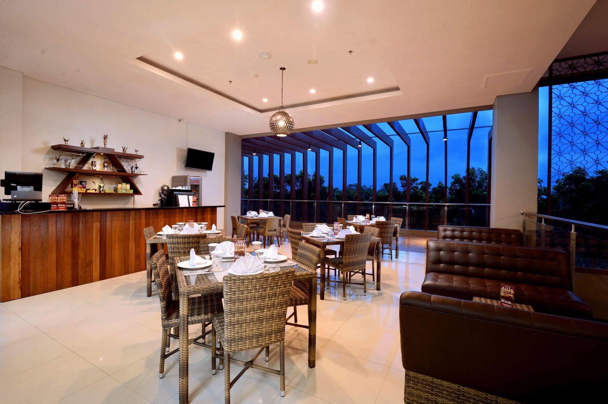 The Atrium Hotel & Resort Yogyakarta Melati Eksteriør billede